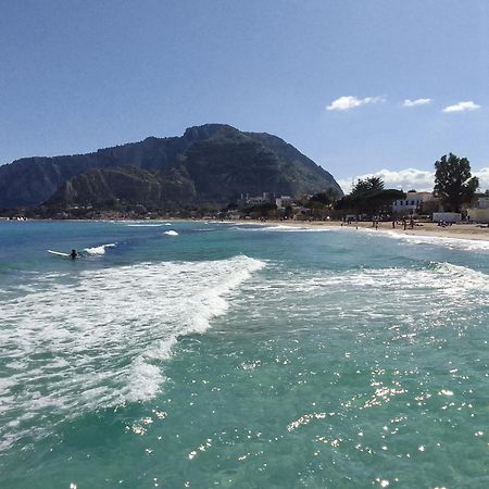 La Casetta Di Rosario Mondello Palermo Exterior foto